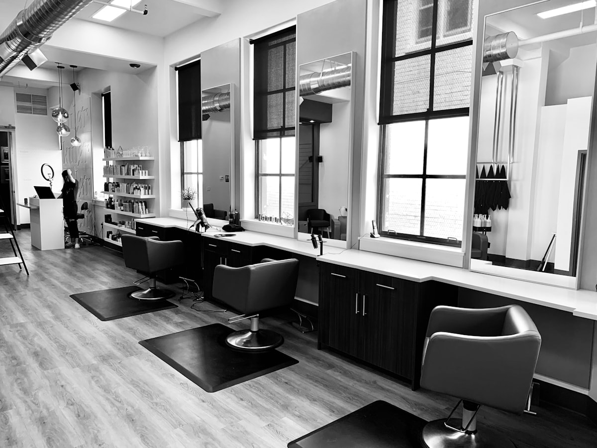 Dheopolis Hair Studio Salon Atmosphere